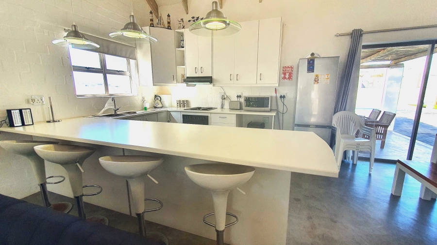 4 Bedroom Property for Sale in Golden Mile Western Cape